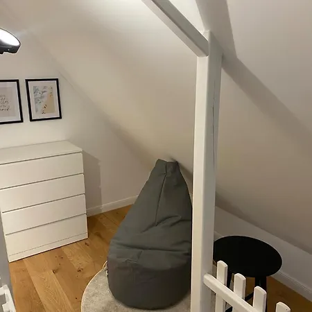 Nr 10 Og Spitzboden Apartamento